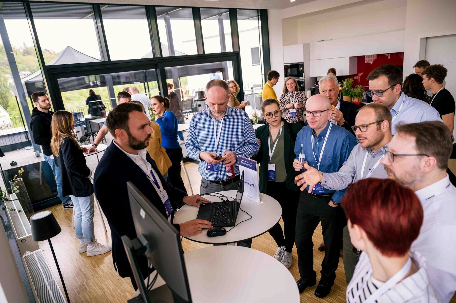 Thementische auf der Clarity Connect 2024